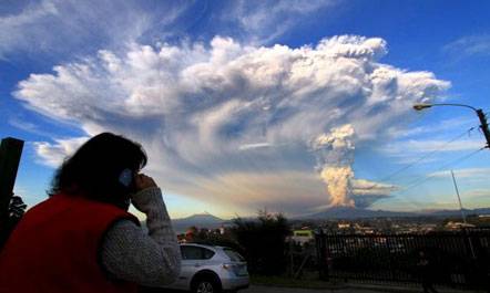 6 të vdekur nga vullkani në Indonezi