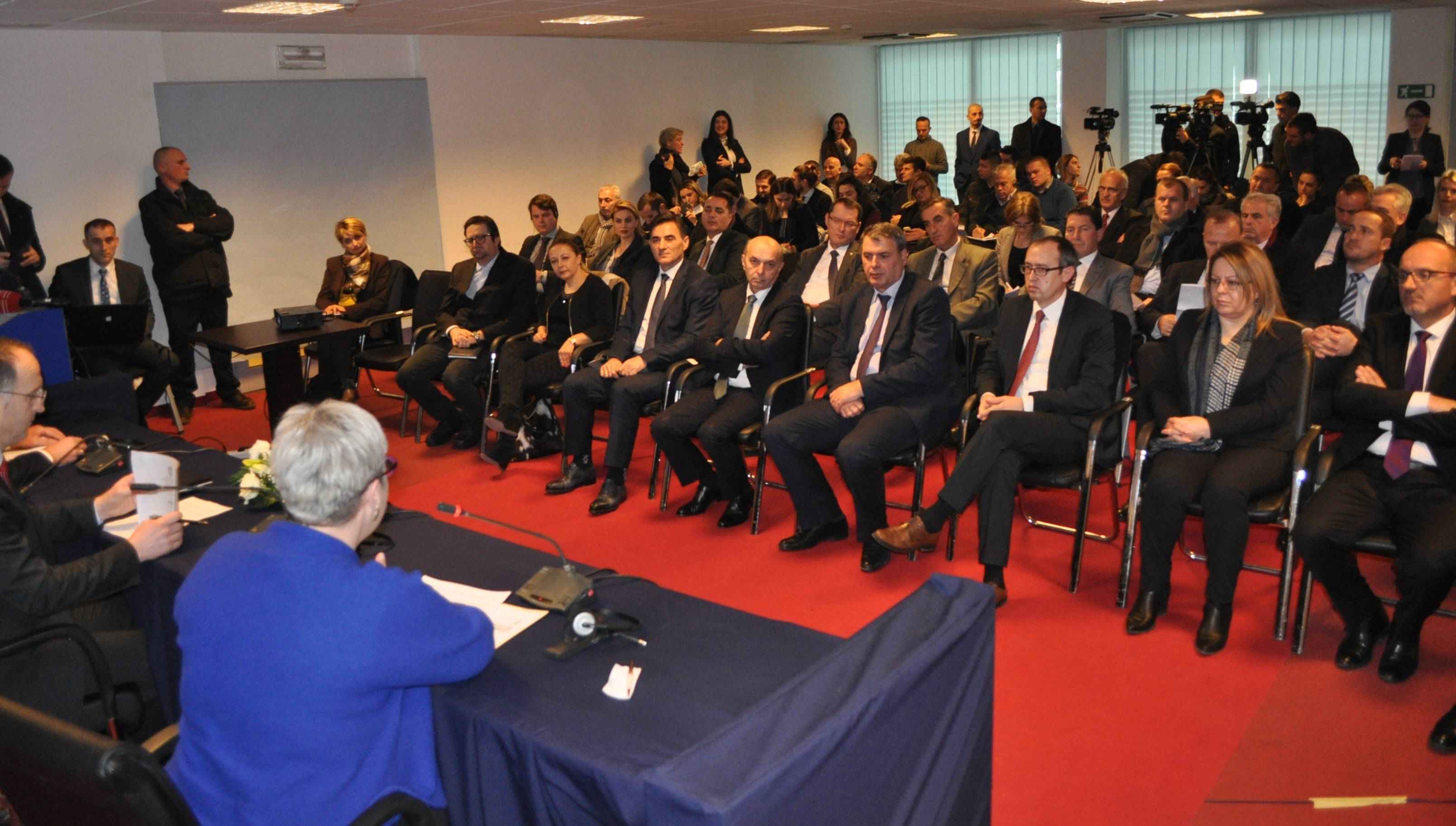 Lansohet projekti elektronik E-Kutia