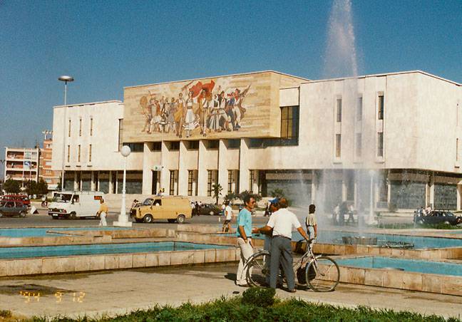 Tkurren investimet në Shqipëri