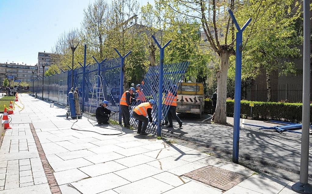 EULEX-i i largon rrethojat e ndërtesës aneks të Shtabit të Policisë