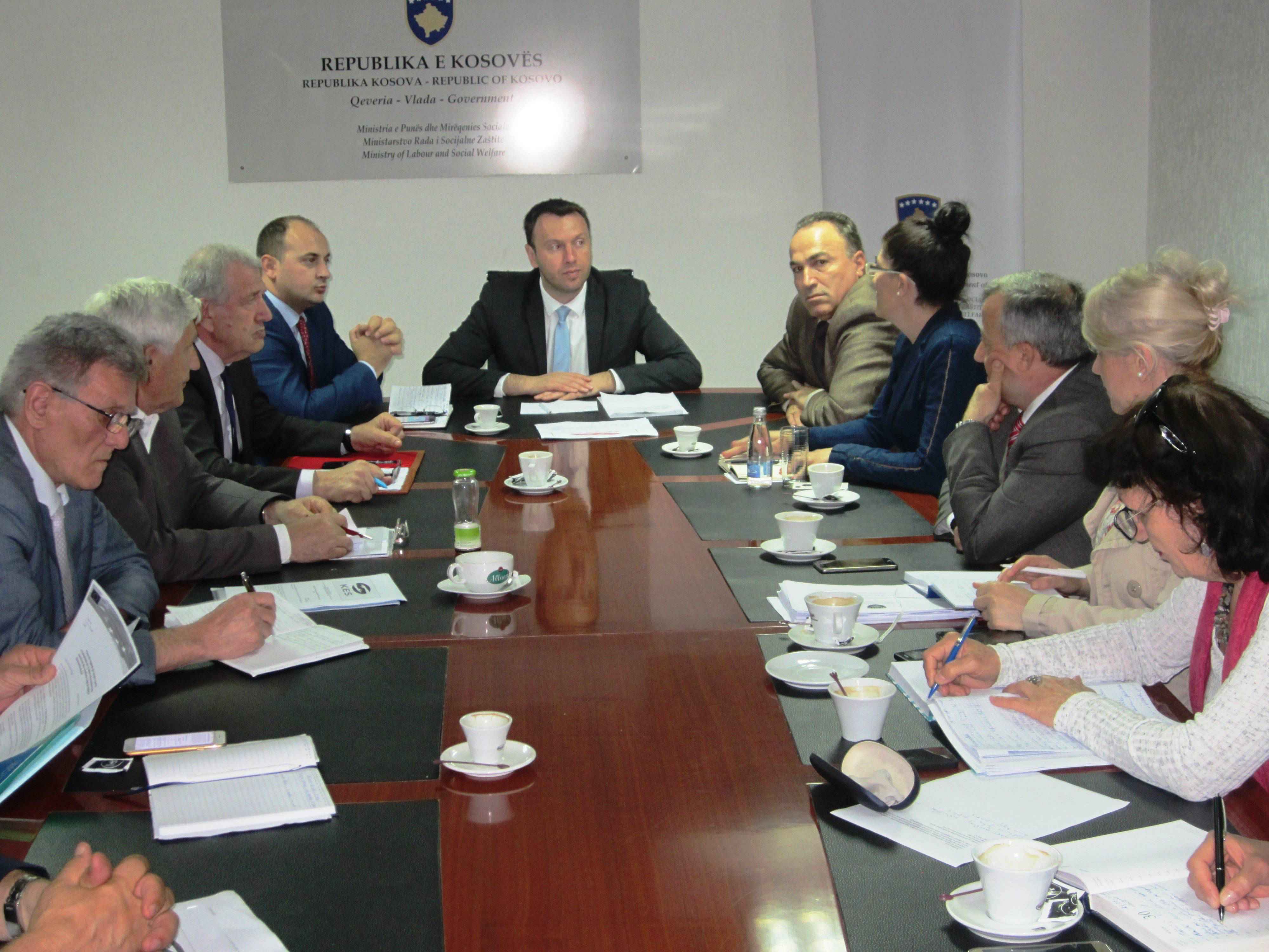 Ministri Abrashi, kryesoi takimin e radhës së Këshillit Ekonomik Social