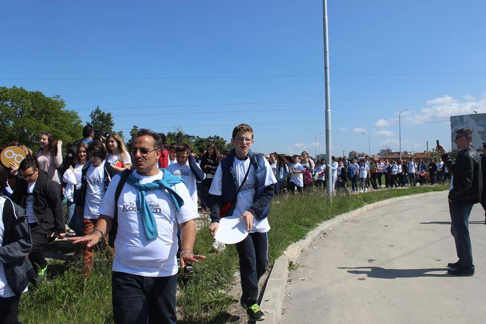 Mbi 60 mijë vullnetarë pastrojnë 147 deponi ilegale të mbeturinave 