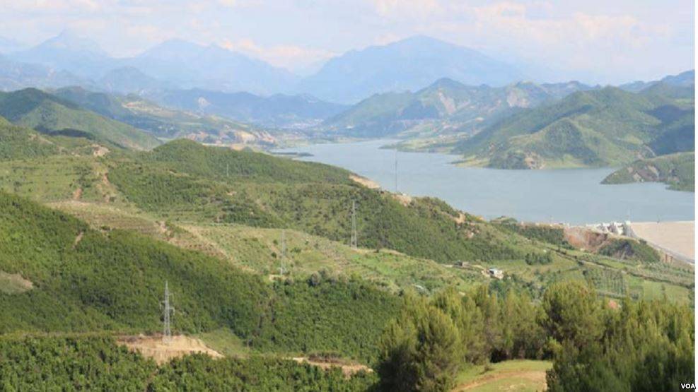 Në Shqipëri nis prodhimin hidrocentrali i Banjës
