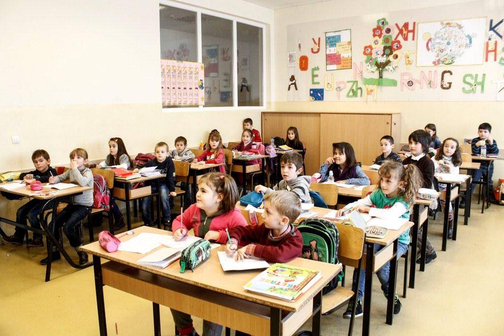 Inaugurohet renovimi i shkollës në fshatin Stanovc 