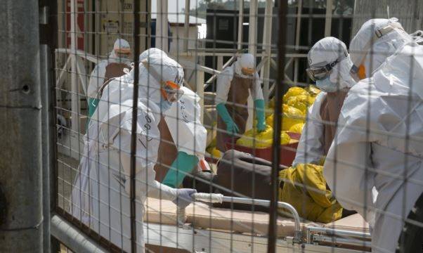 OBSH: Ebola deri me tani le te vderkur 7.500 vetë