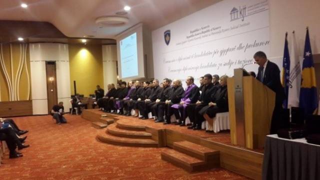 Diplomohen kandidatët e Institutit Gjyqësor