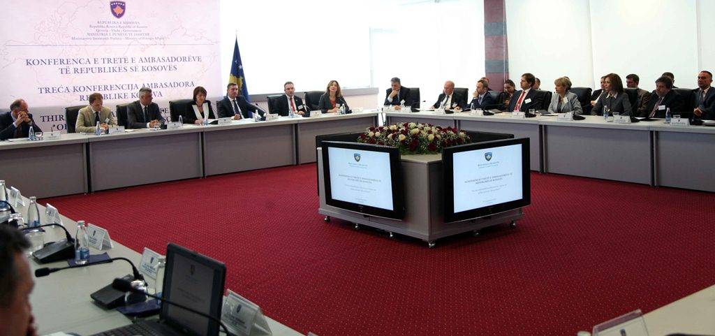 Mbahet konferenca e ambasadorëve të Republikës së Kosovës
