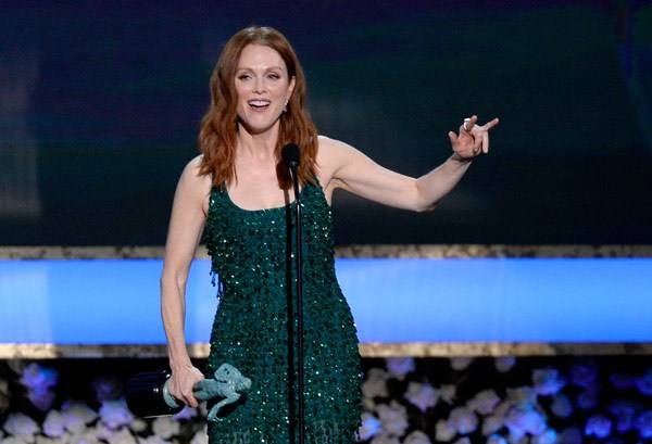 Julianne Moore fiton çmimin SAG Award 