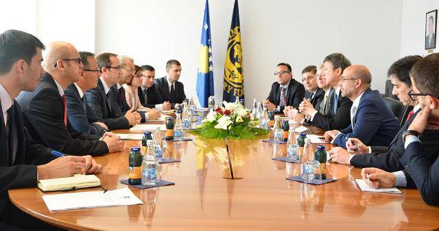  FMN-ja fillon negociatat për një program të ri me Kosovën 