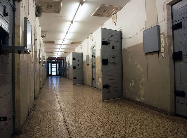 Vdes një i dënuar në Burgun e Dubravës 