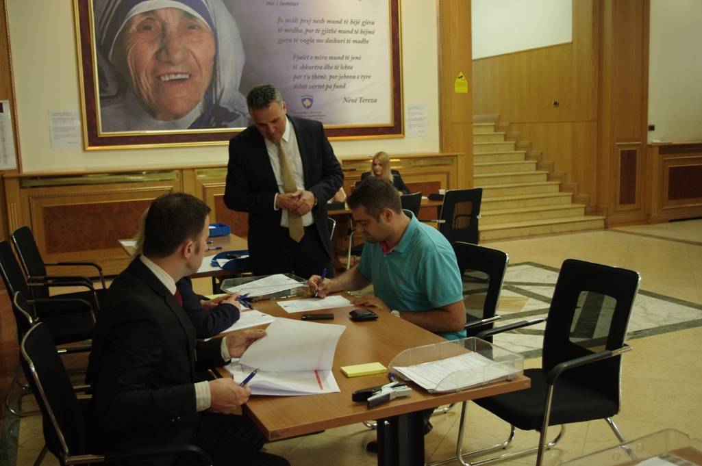 Në ditën e parë u regjistruan 46 deputetë të Kuvendit