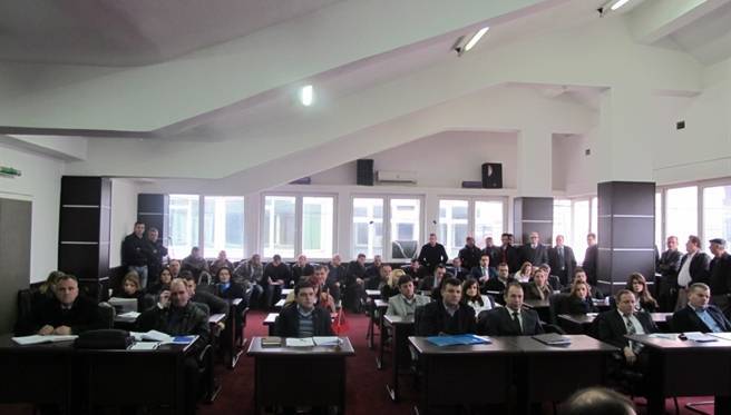 KDI: 22 % e anëtarëve të Kuvendit të Malishevës pasiv në seanca
