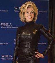 Jane Fonda shumë e angazhuar përkundër moshës