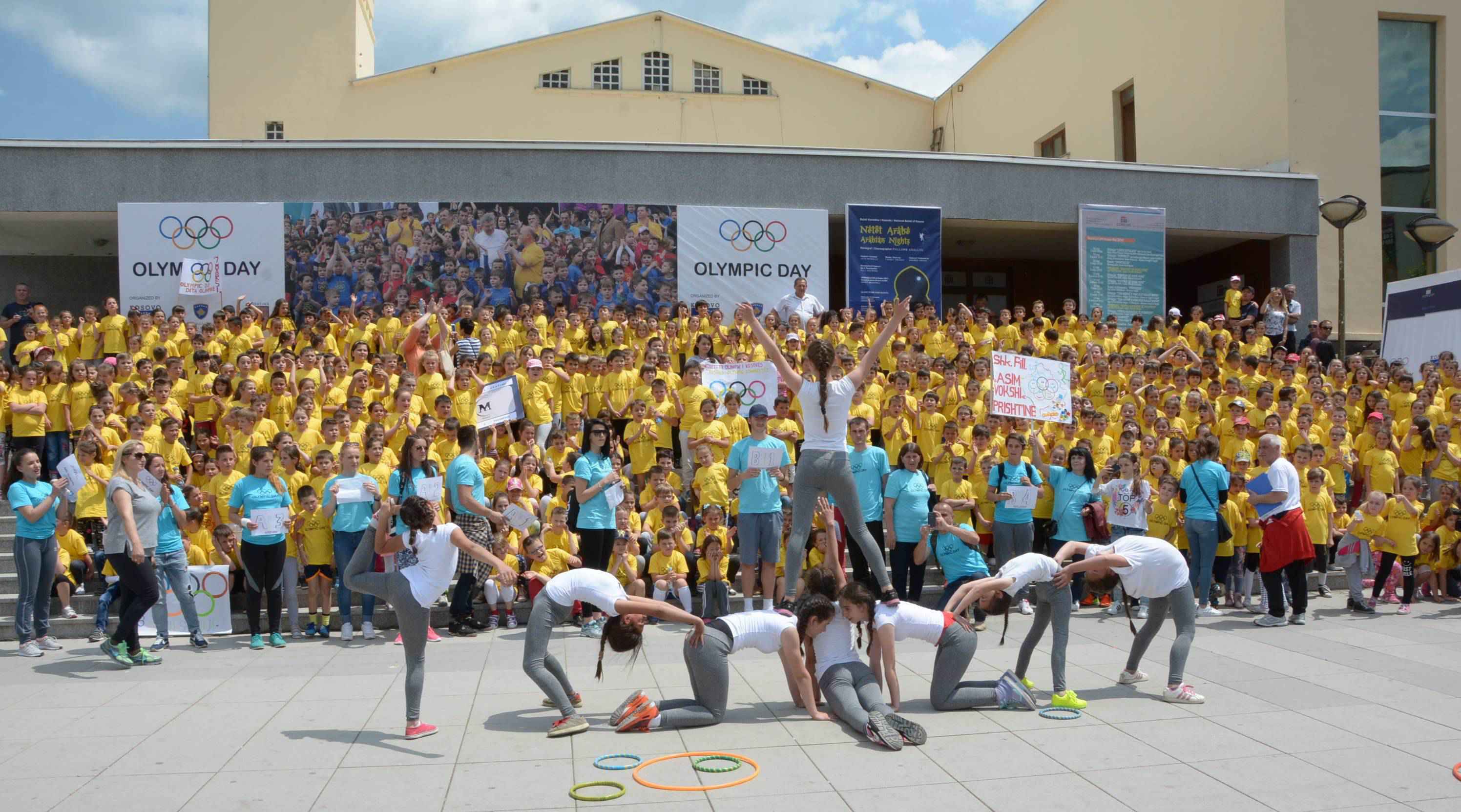 Fëmijët e pavarësisë vrapojnë në Ditën Olimpike