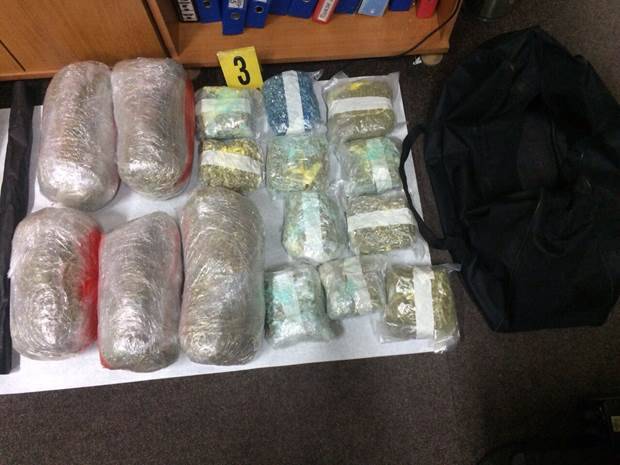Konfiskohen 35 kg substancë narkotike dhe arrestohet një person  