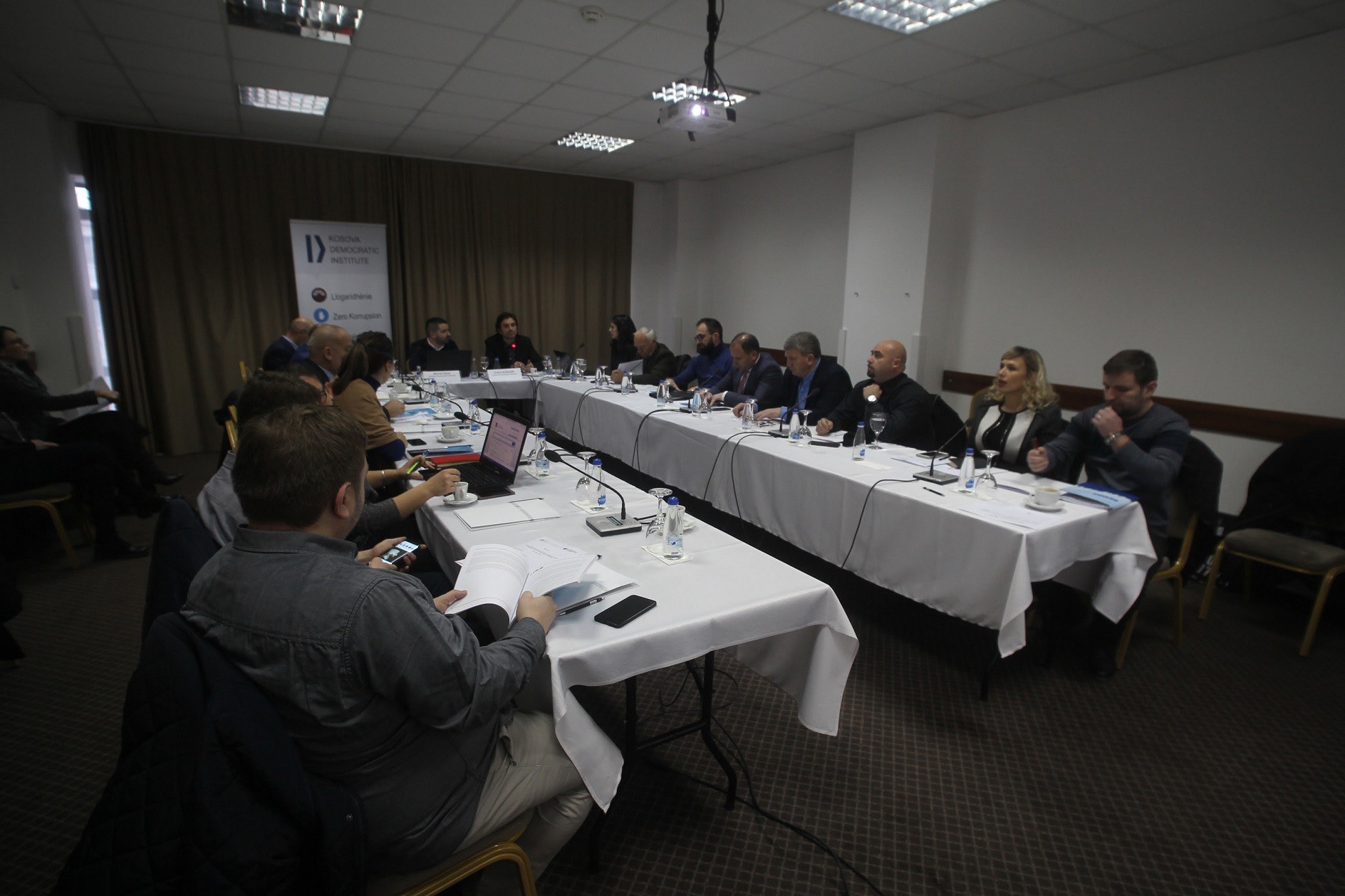 'Miliona për Cent' shpërfaq defektet në prokurimin publik
