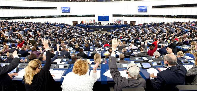 Parlamenti Evropian miraton hyrjen e Kroacisë në Schengen