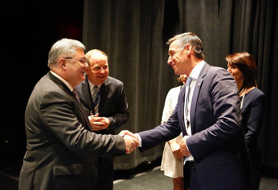 Veseli takohet me kryetarin e Parlamentit të Gjeorgjisë