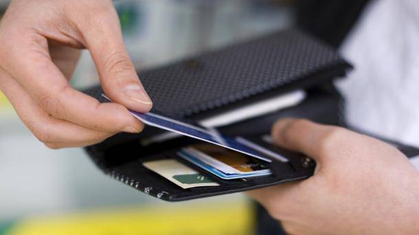 Shpiket pajisja për të penguar vjedhjen nga kartat e kreditit