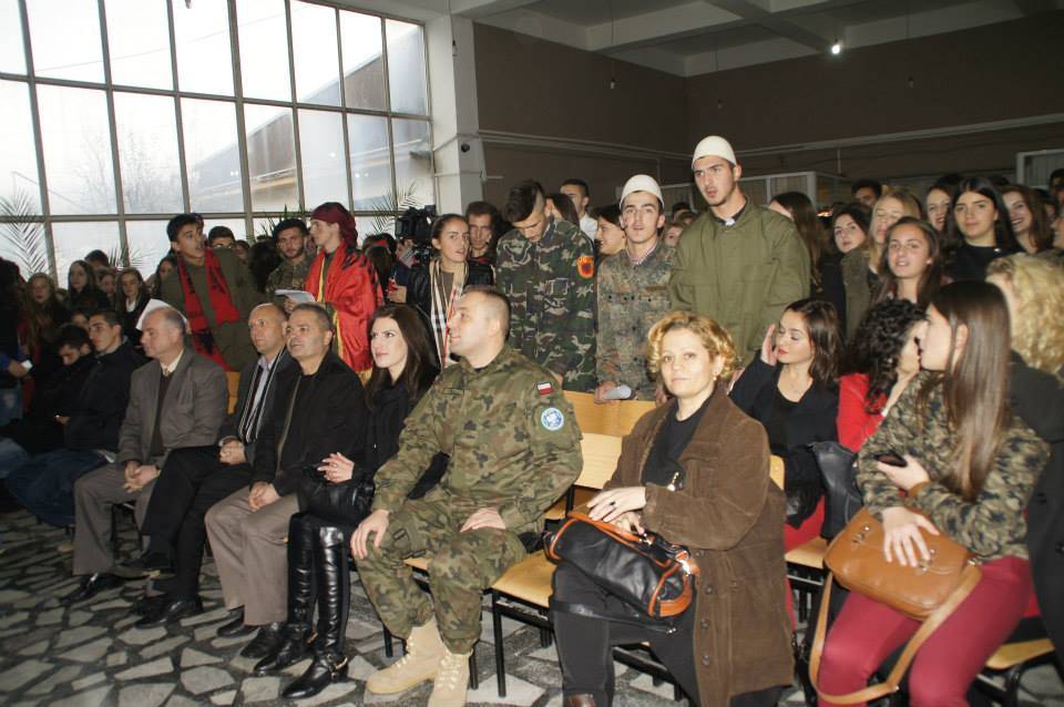 Gjimnazi “Skënderbeu” kremtoi 28 Nëntorin