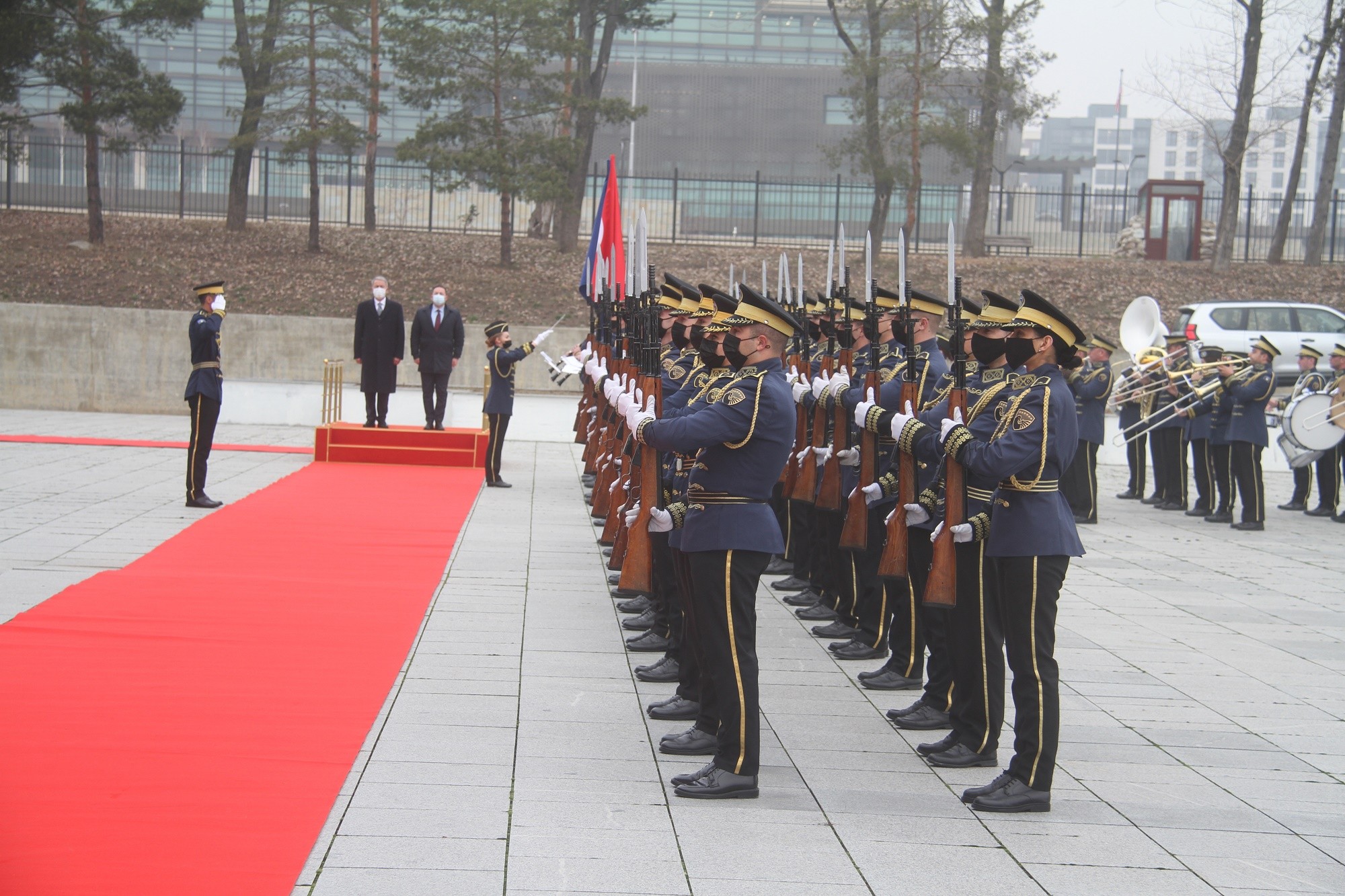 Ministri i Mbrojtjes të Turqisë, Hulusi Akar viziton sot Kosovën