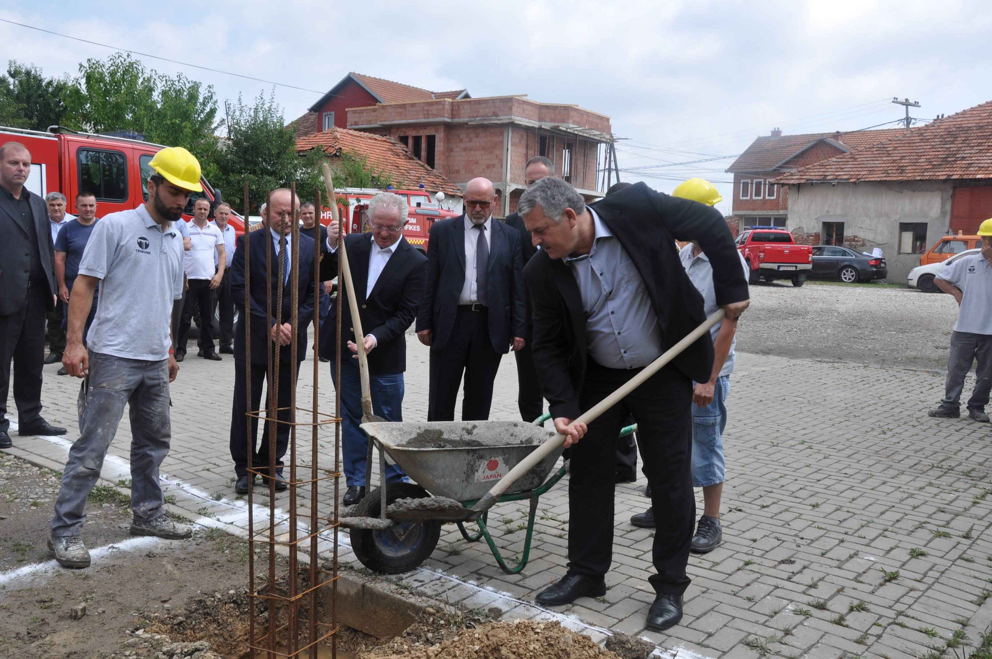  Vihet gurthemeli i objektit të zjarrfikjes dhe shpëtimit