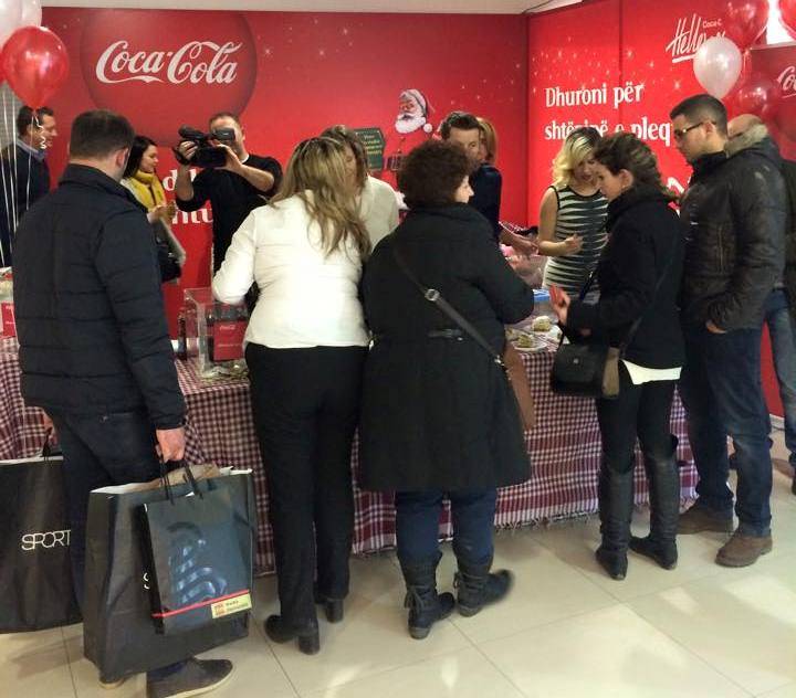 Coca-Cola Hellenic organizoi festë për Shtëpinë e Pleqve