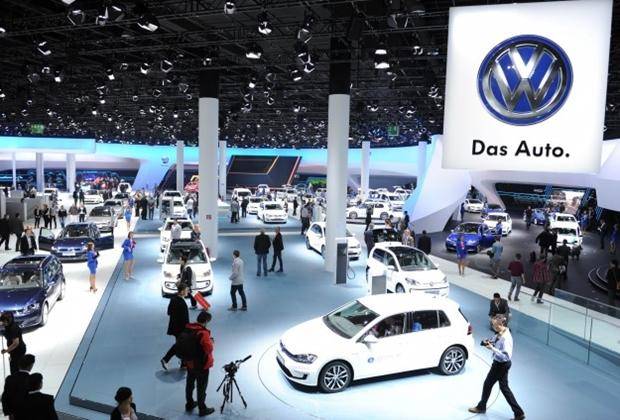 Volkswagen bëhet prodhuesi më i madh i automobilave në botë