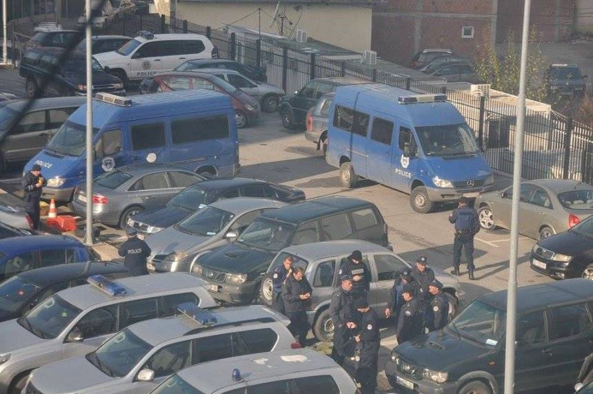 Policia dhe KFOR sigurojnë seancën e Kuvendit