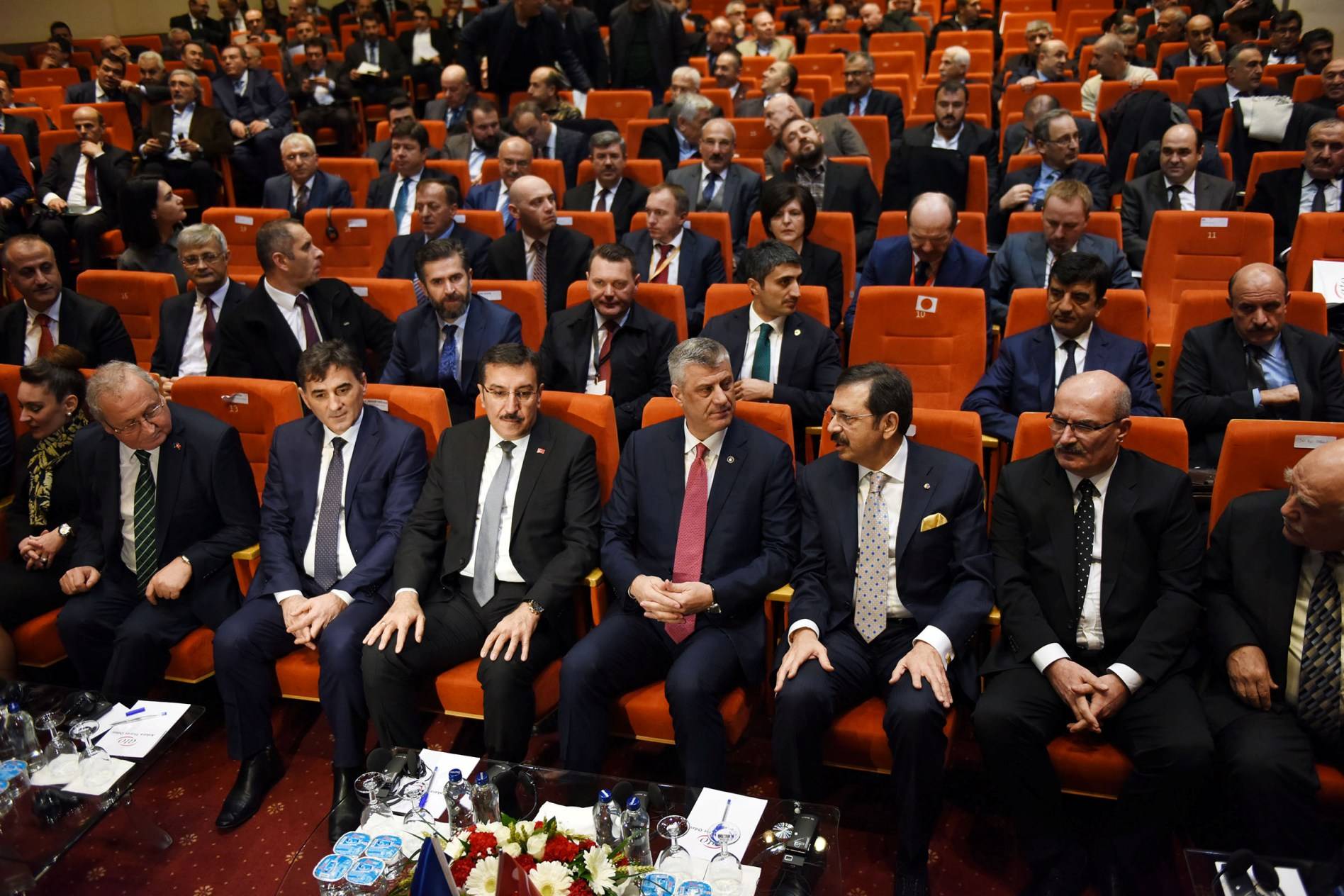 Presidenti Thaçi ftoi investitorët turq ti rrisin investimet në Kosovë