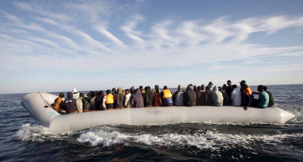 Roja bregdetare italiane shpëton mijëra emigrantë 