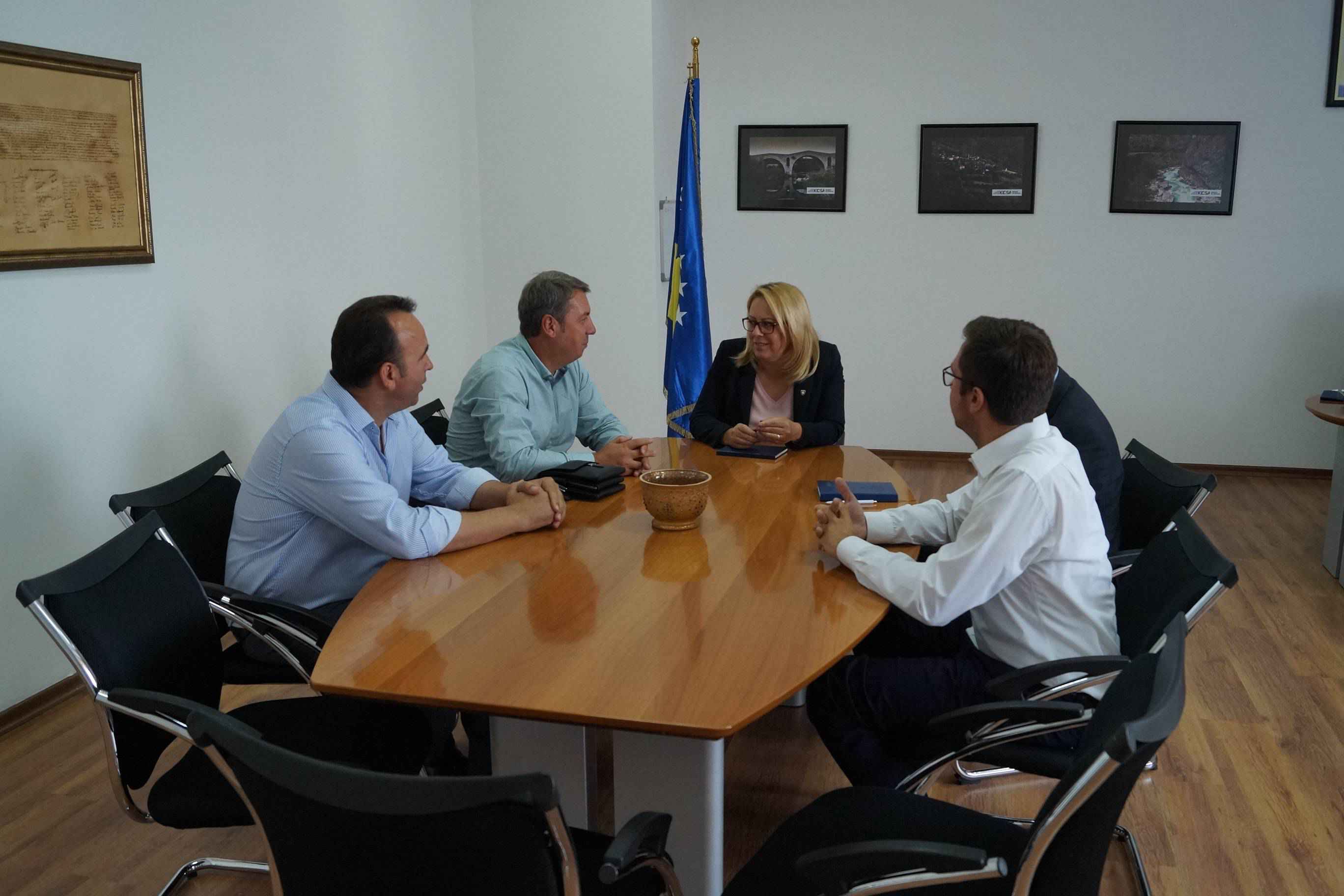   Bajrami priti në takim kryetarin e Rrjetit të Bizneseve Shqiptare për Evropë