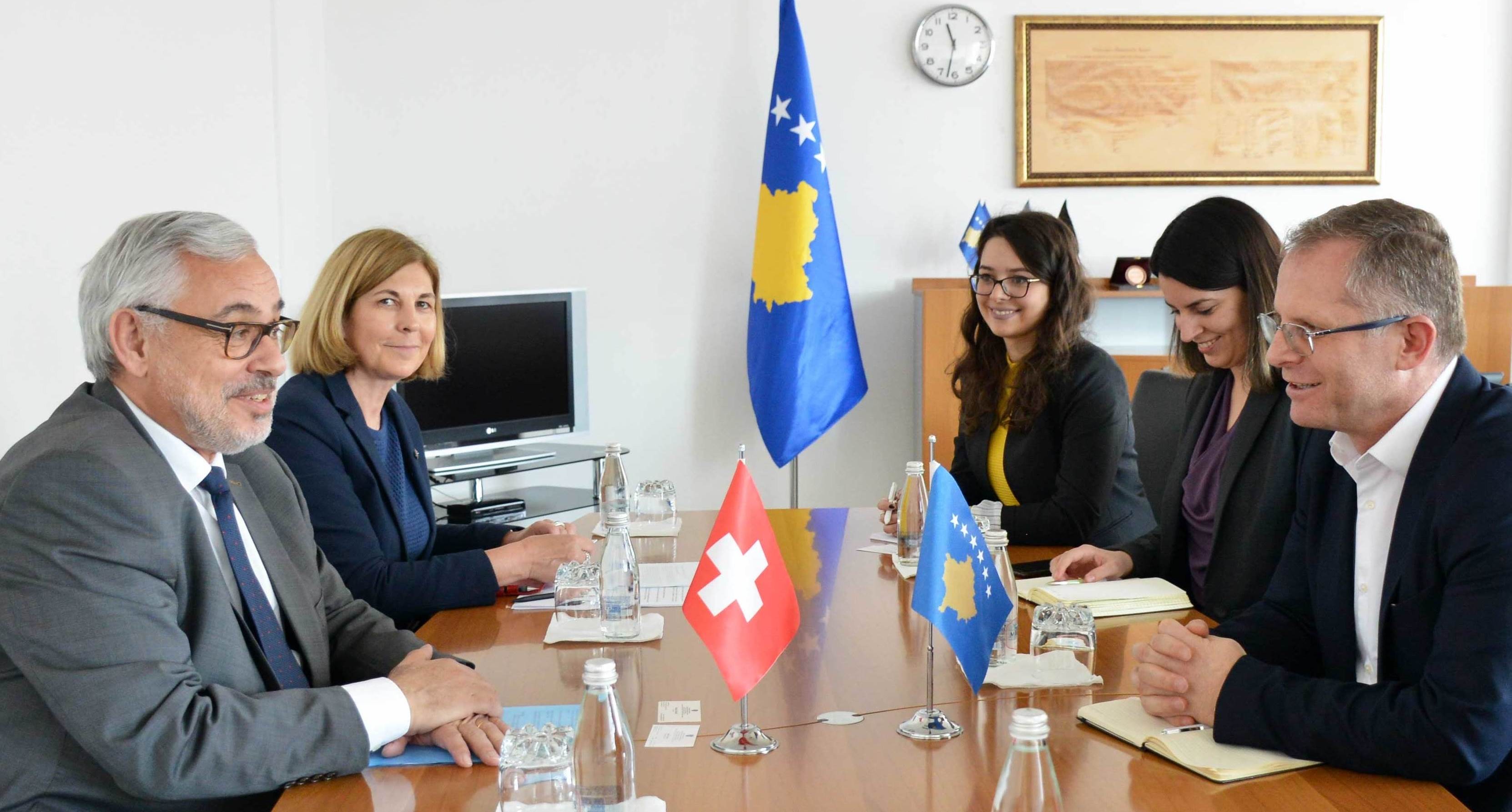 Zvicra shprehet për rritjen e bashkëpunimit me Ministrinë e Financave