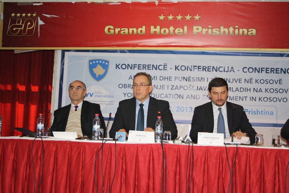Hapet konferenca “Arsimimi dhe punësimi i të rinjve në Kosovë”