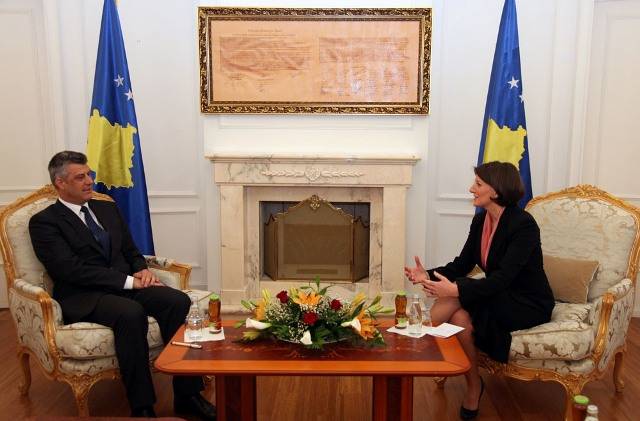 Udhëhëqesit e Kosovës pro bisedimeve politike me Serbinë
