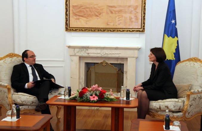 Presidenti Napolitano uron Presidenten Jahjaga