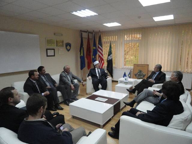 KK e Mitrovicës nënshkruan 5 marrëveshje me Bashkësinë Islame