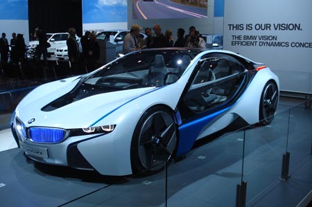 BMW i8 prezantohet para Motor Show  