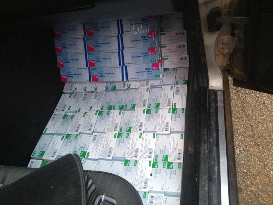 Policia konfiskon medikamente të kontrabanduara 