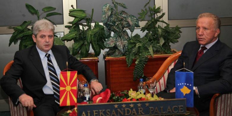 Presidenti Pacolli vazhdon vizitën në Maqaedoni