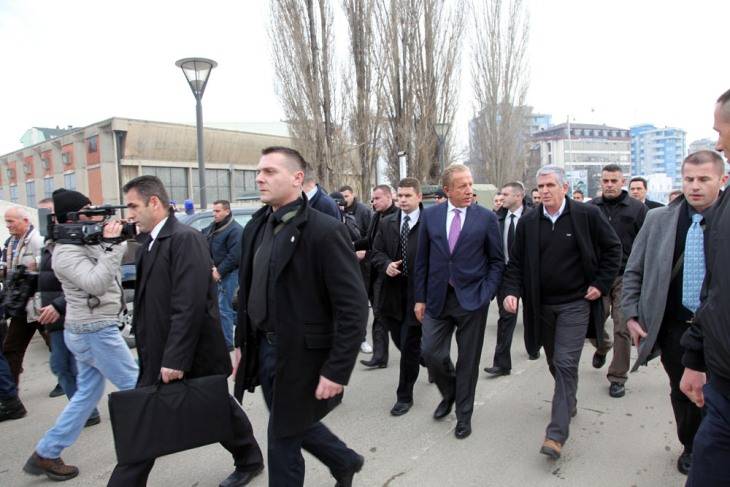Presidenti Pacolli premton luftimin e grupeve kriminale në veri