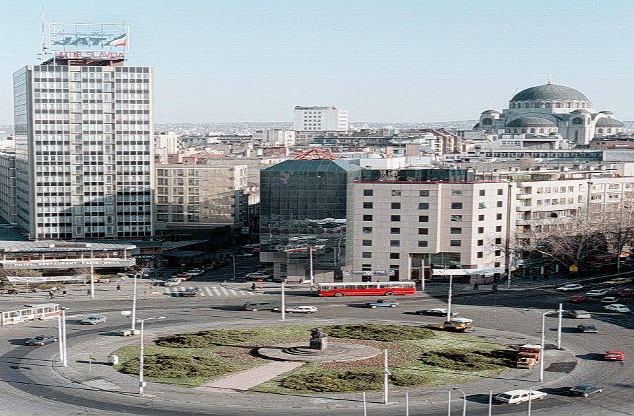 Serbia përpiqet të pengojë trafikun e paligjshëm në kufi