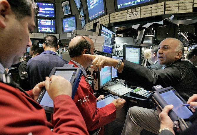 Tregjet e aksioneve hapen për herë të parë për vitin 2012