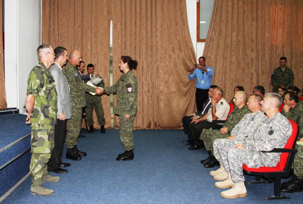 Certifikohen 33 oficerë dhe zyrtarë të CIMIC në MFSK