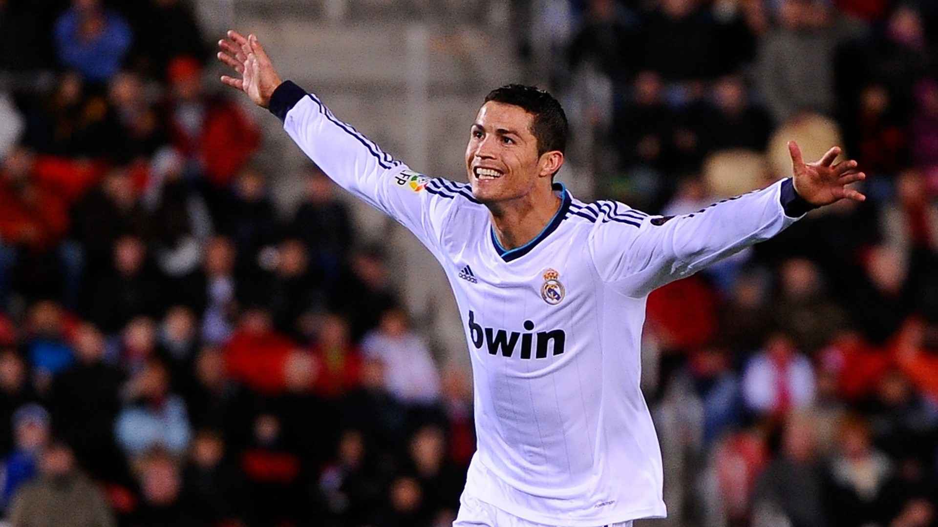 Ronaldo lojtari më i shtrenjtë në botë