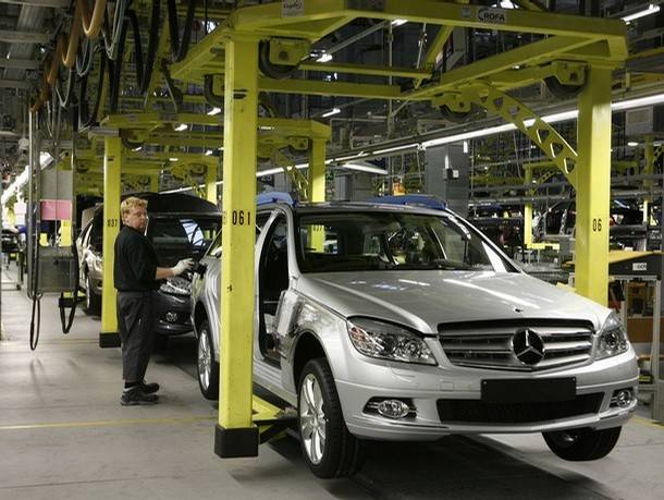 Daimler Benz ndërton qendër të re 