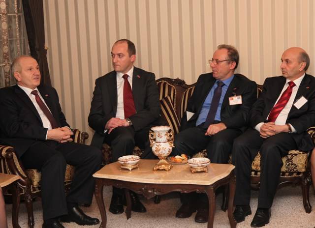 Presidenti Sejdiu vizitoi Ambasadën e Kosovës në Ankara