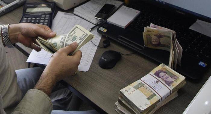SWIFT ndërpret shërbimet për bankat iraniane pas urdhërit të BE-së