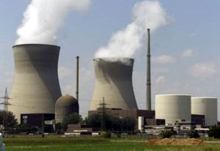 Franca shtyu aplikimin e gjeneratës së re të reaktorëve nuklear