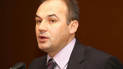 Ministri Hoxhaj sot merr pjesë në Forumin për Ballkanin Perëndimor